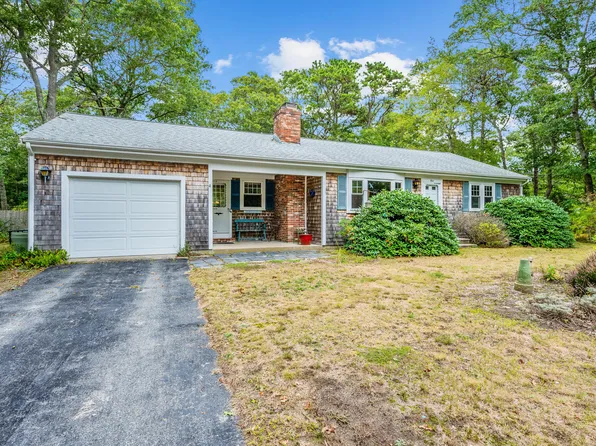 4 Wing Lane, East Dennis, MA 02641