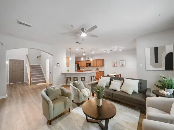 17814 Arapaho Hill Ln, Humble, TX 77346