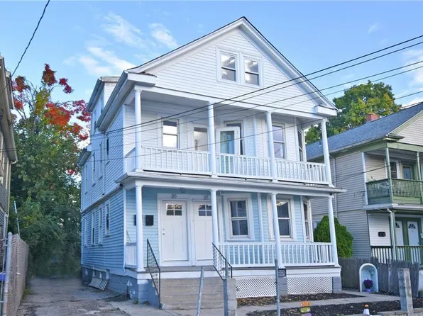 20 Pumgansett St, Providence, RI 02908