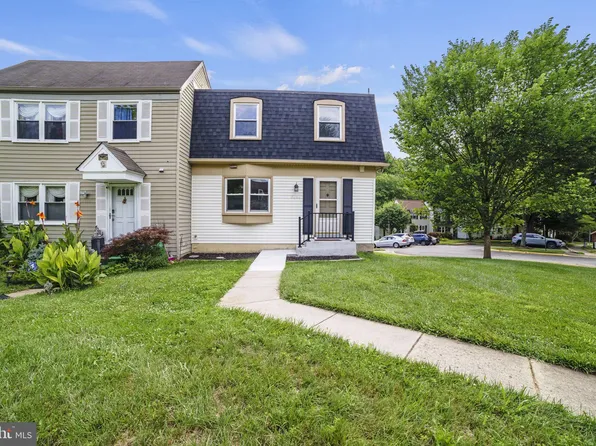3061 Silent Valley Dr, Fairfax, VA 22031