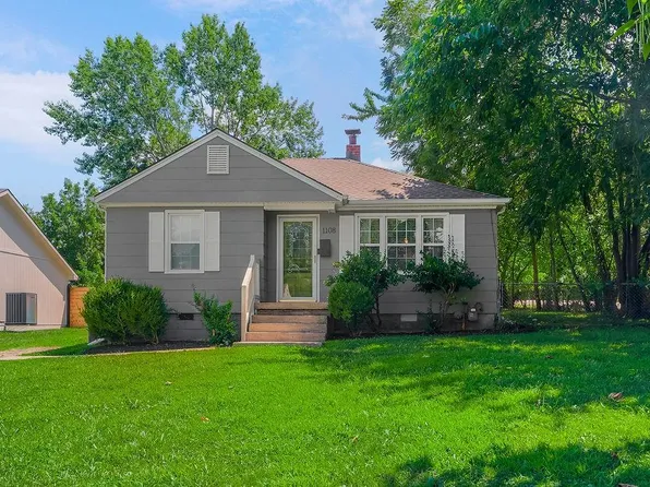 1108 NW B St, Blue Springs, MO 64015