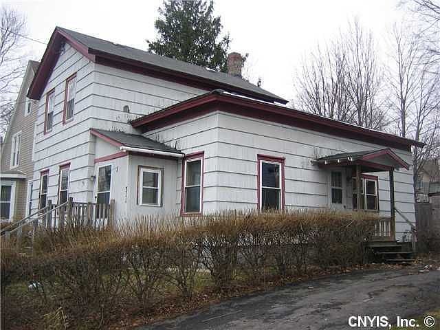 2nd image of 311 S 3rd St