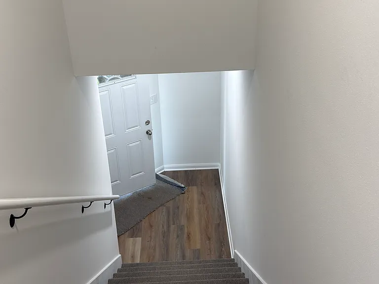 1025 E Hobson Ave #B — Photo 9