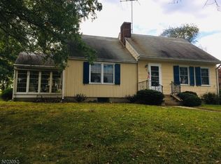 6 Harmony School Rd, Flemington, NJ 08822