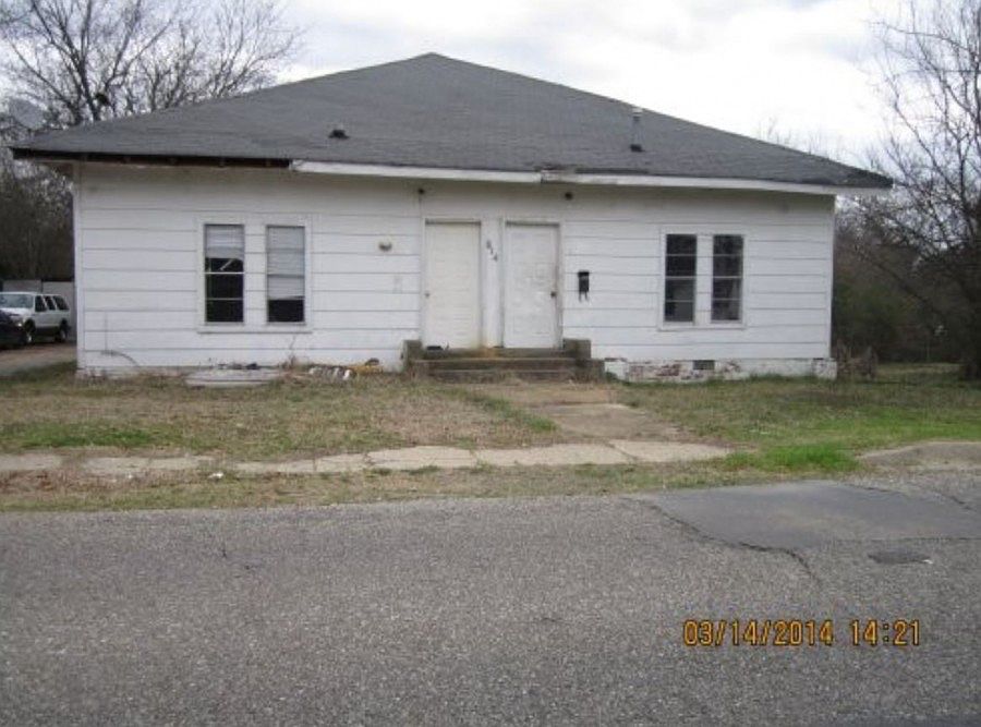 1st image of 514 S 10th St