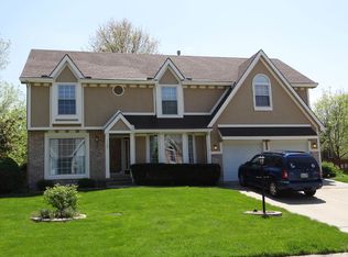 1105 Wellington Dr, Leavenworth, KS 66048