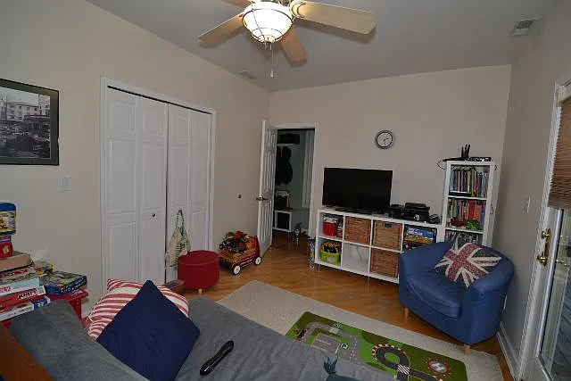 3121 N Hoyne Ave #1 — Photo 11