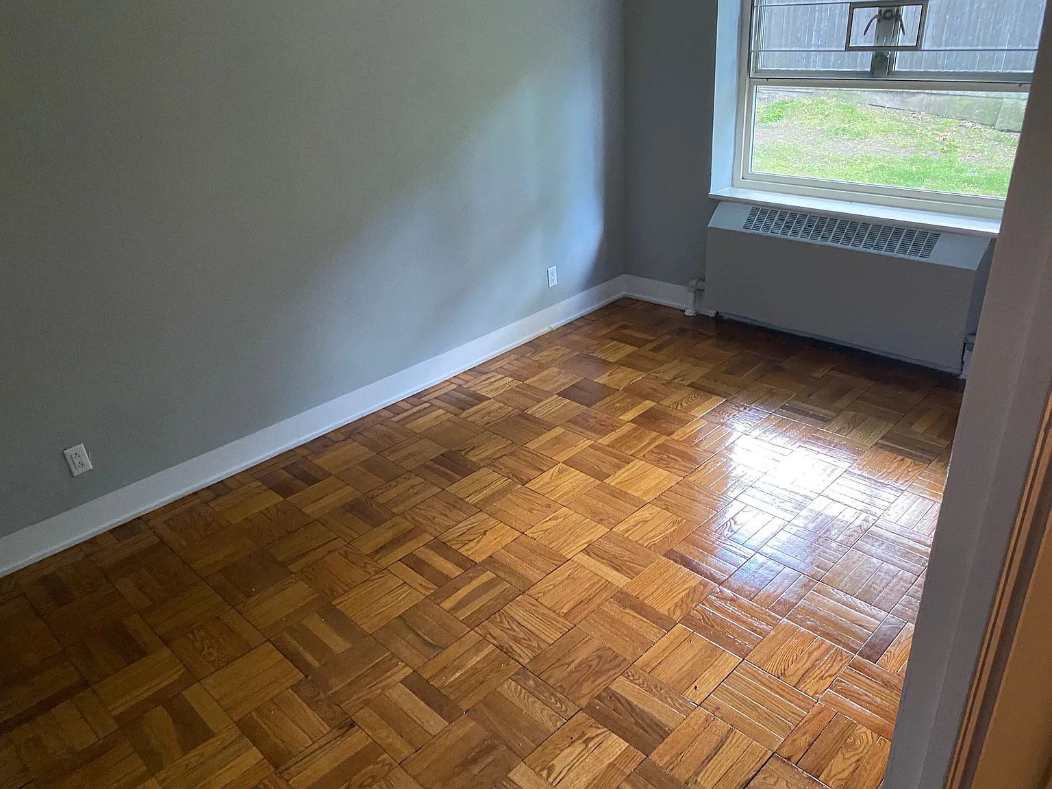 69th Ave, Fresh Meadows — Photo 4