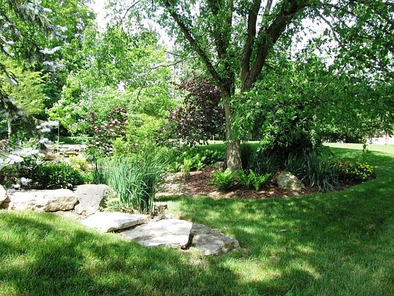 4th image of 52 Browning Ct
