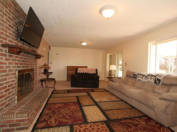 5th image of 3108 N Aspen Dr