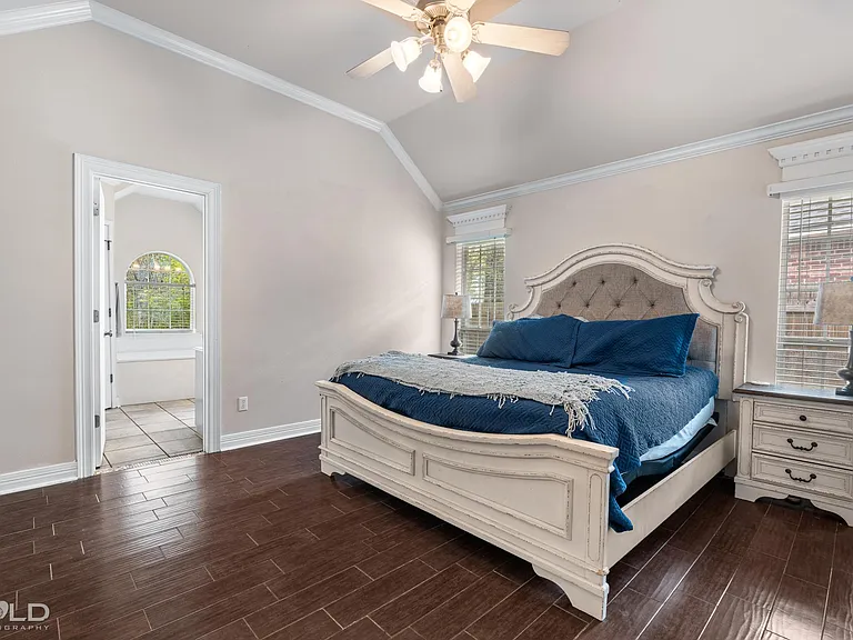 106 Olive St — Photo 15