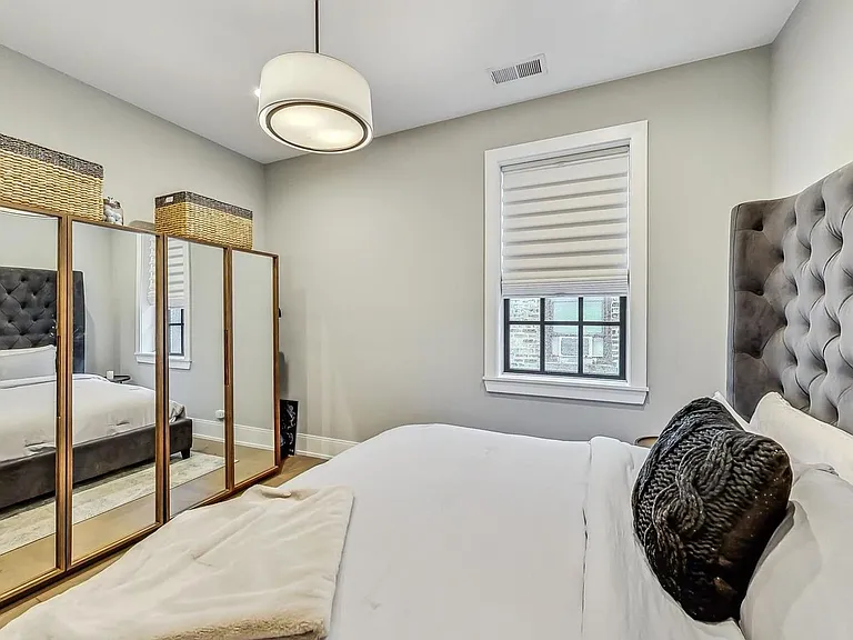 2511 N Francisco Ave #2 — Photo 8
