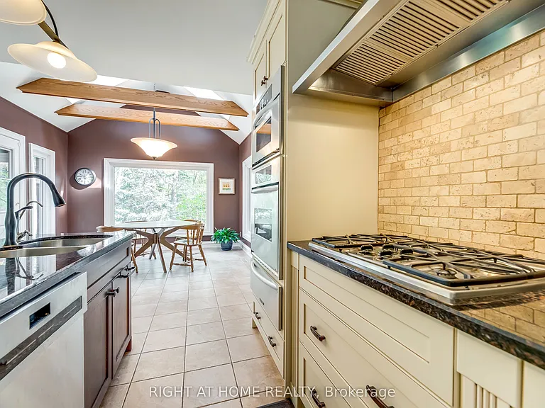 2175 Oneida Ct — Photo 15