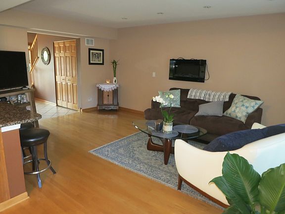 3rd image of 57 Marion Ln #57