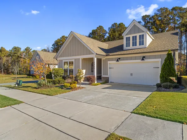2535 Kylewynd Pl, New Hill, NC 27562