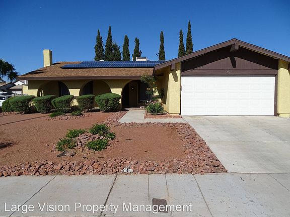 2nd image of 301 Sunbeam Dr