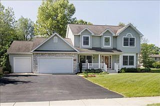 2nd image of 305 Brittany Dr