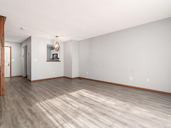 3rd image of 157 Macenroe Dr #30E