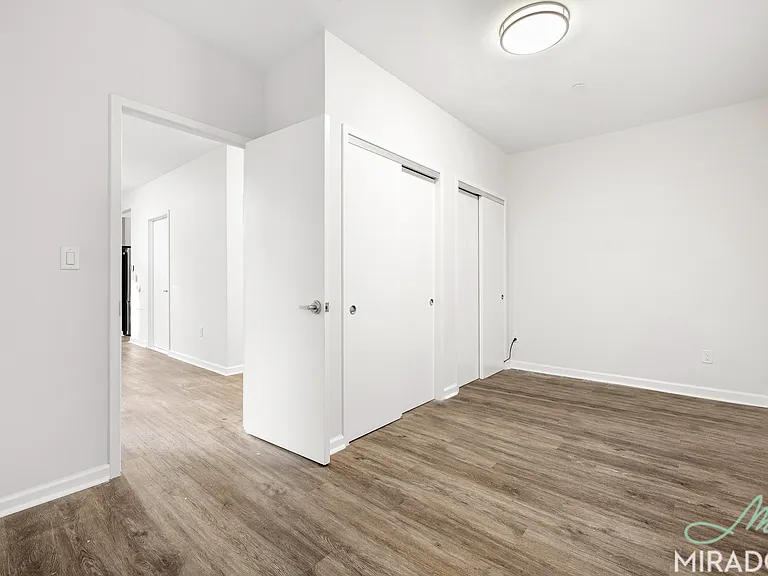 15 Park Row #11D — Photo 6