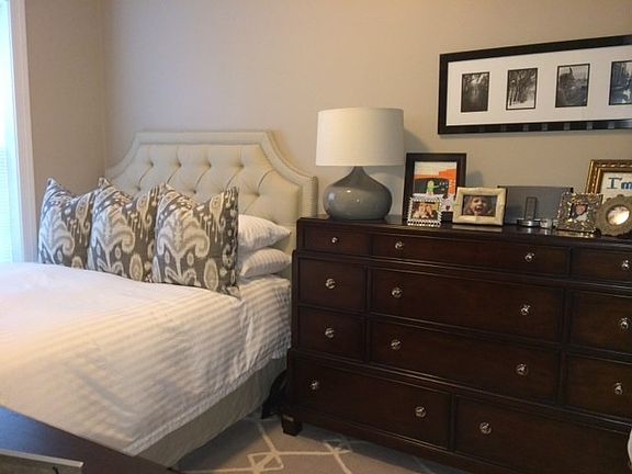 4th image of 1156 W Barry Ave #2