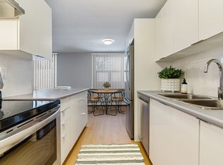 Castlegrove Apartments, London, ON N6G 2V5