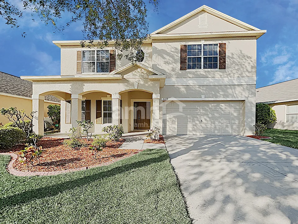 2219 Darlin Cir