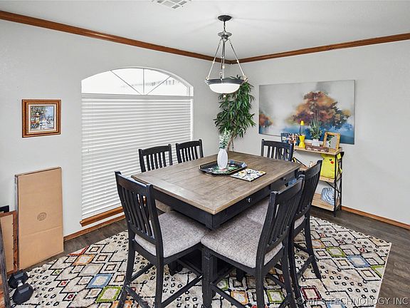 3rd image of 500 Quail Ridge Dr
