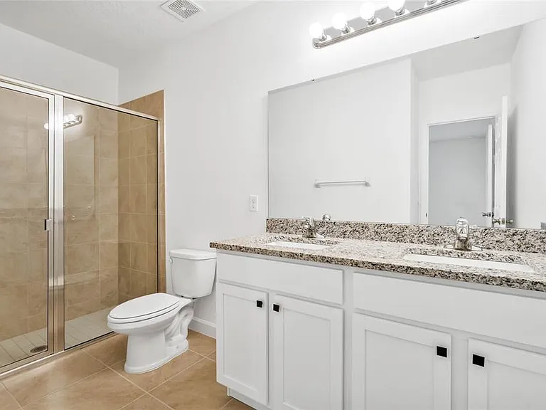 1308 Bond — Photo 10