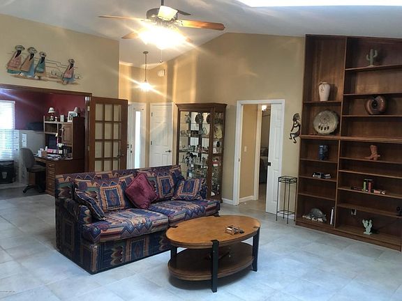 5th image of 540 Wood Chase Dr