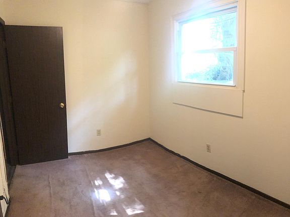 5th image of 2435 Beech St #2
