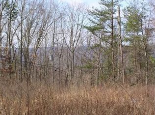 887 Pine Hollow Rd, Jacksboro, TN 37757