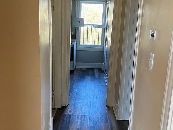 5th image of 122 N 32nd St #B