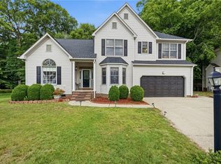 108 Lake Pointe Dr, Newport News, VA 23603