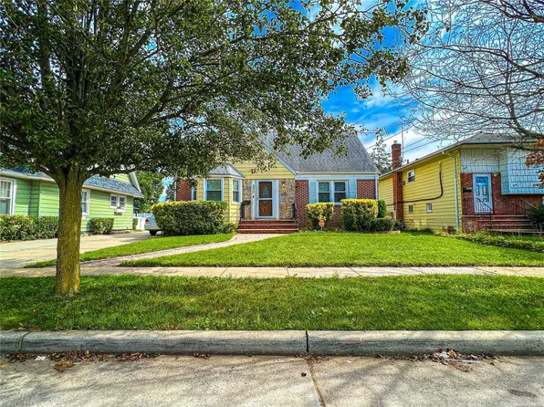 230 Brown Avenue, Hempstead, NY 11550