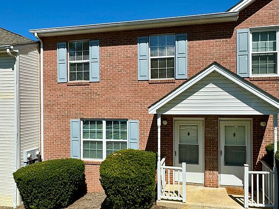 2nd image of 1402 Christine Ct