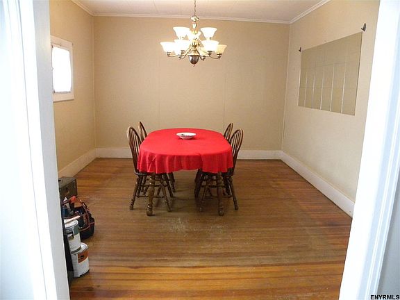 4th image of 69 Pearl St