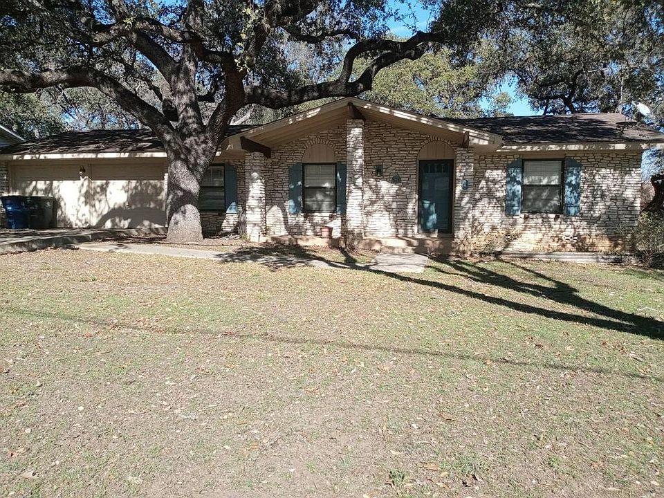 1st image of 526 Beverly Ln