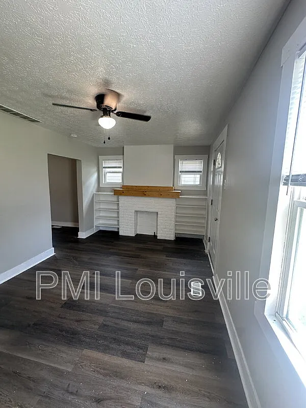 1 bed, 1.0 bath, 936 sqft, $895 — Photo 3