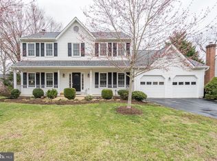 6513 Trillium House Ln, Centreville, VA 20120