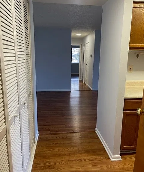 2409 Pond View Dr — Photo 7