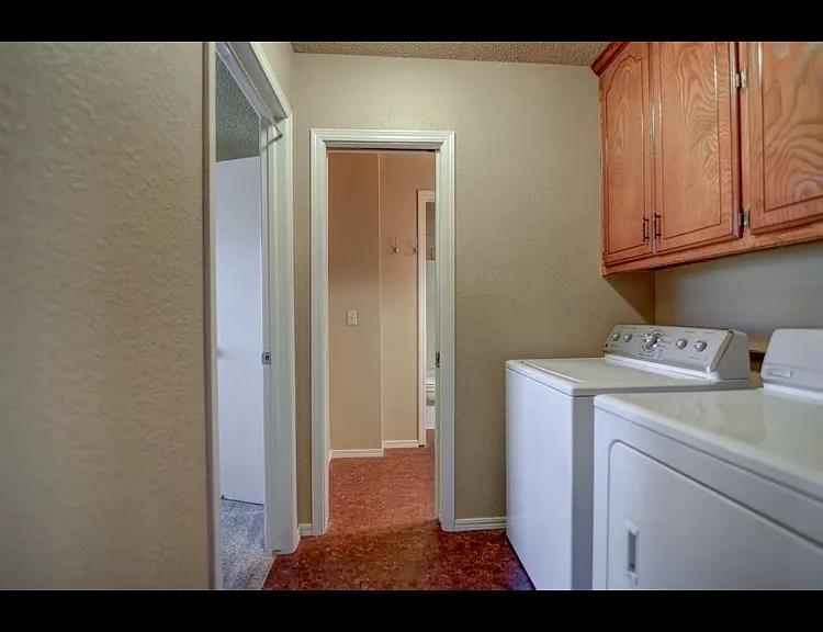 4625 N Evergreen St — Photo 12