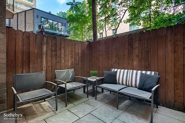 Sold by Sotheby's International Realty | media 3