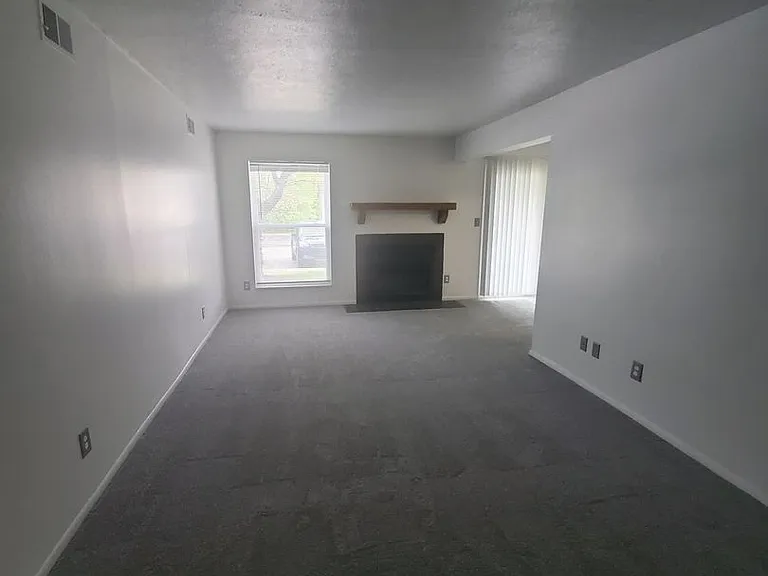 Sugarbush Apartments — Photo 157