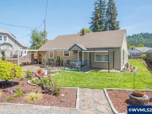 1965 River Rd, Lebanon, OR 97355