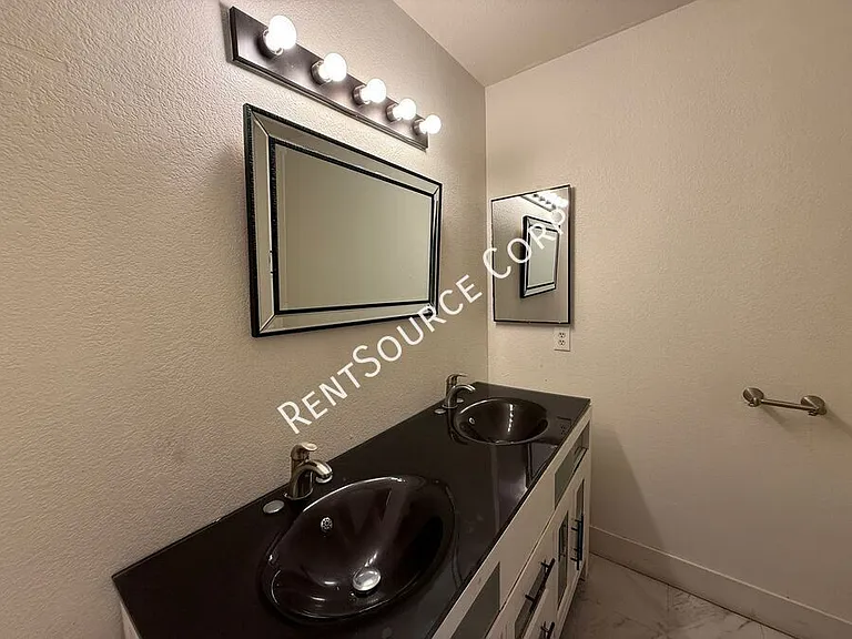 43837 David St — Photo 8