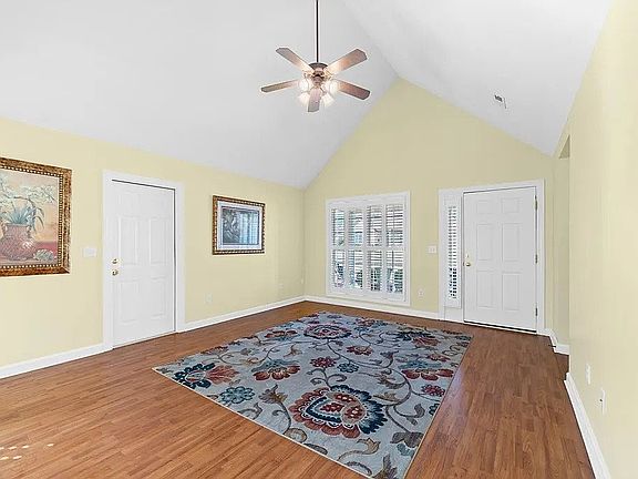 5th image of 133 Wellsgrove Ln