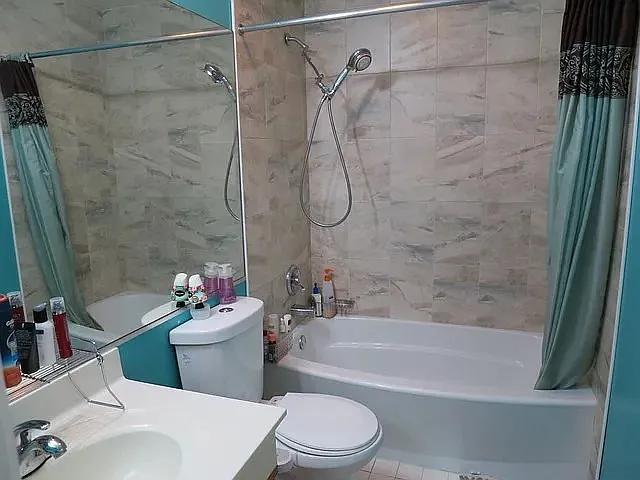 1042 Courtland Dr — Photo 5