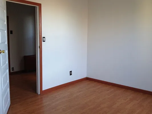 Rented by New York Realty Minimax Inc | media 7