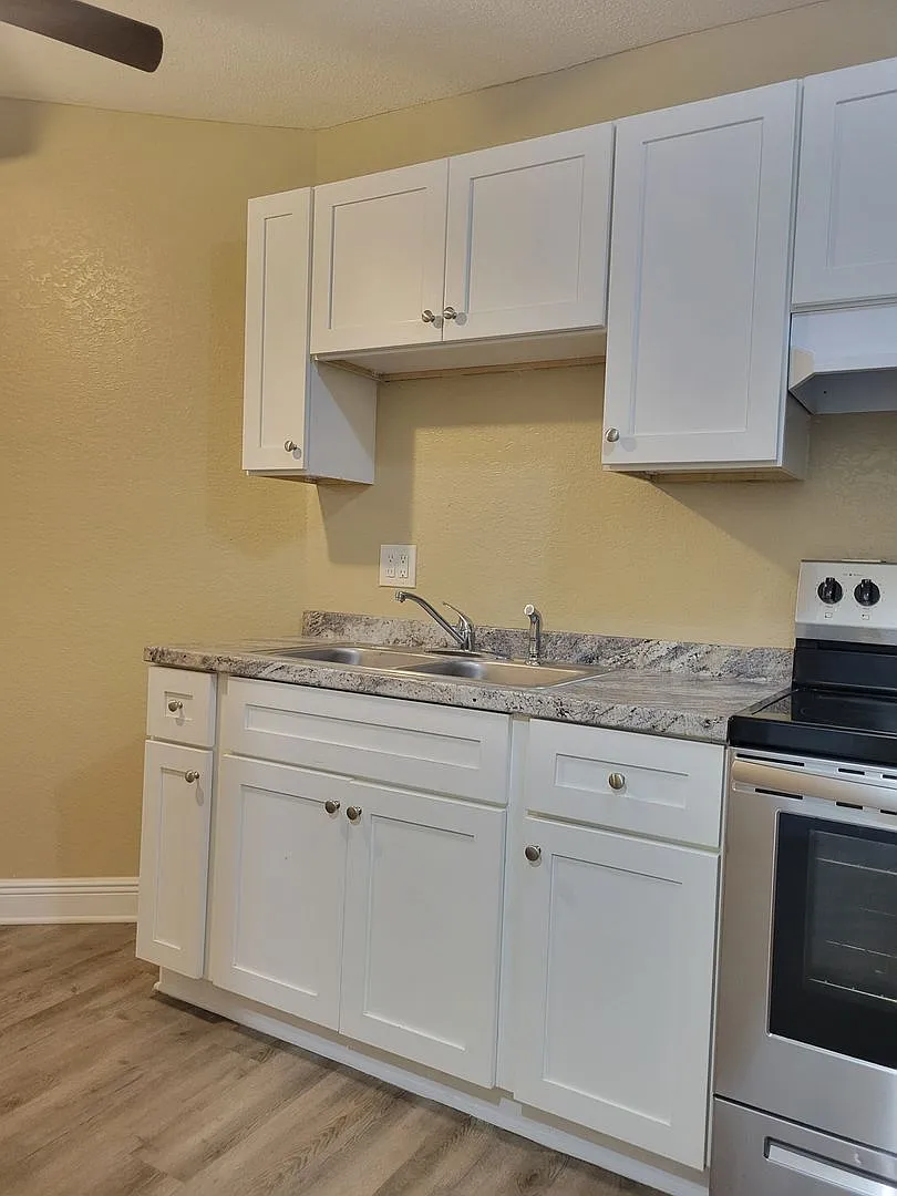 1802 3rd Ct SE — Photo 4