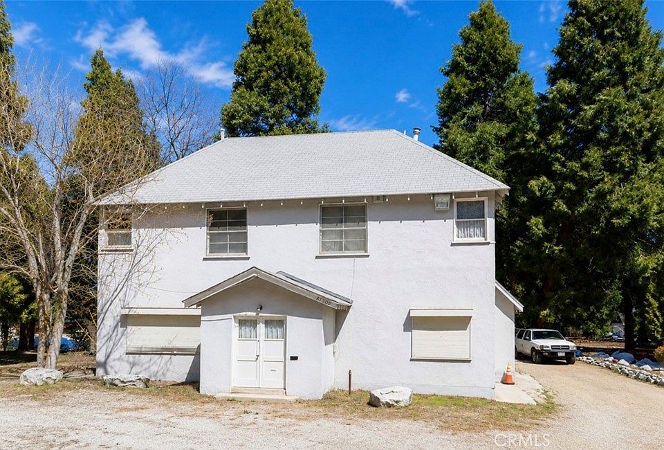 1st image of 41300 Valley Of The Falls Dr